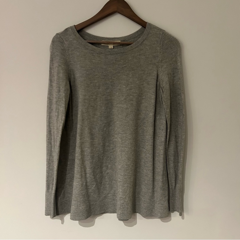 LOFT gray sweater